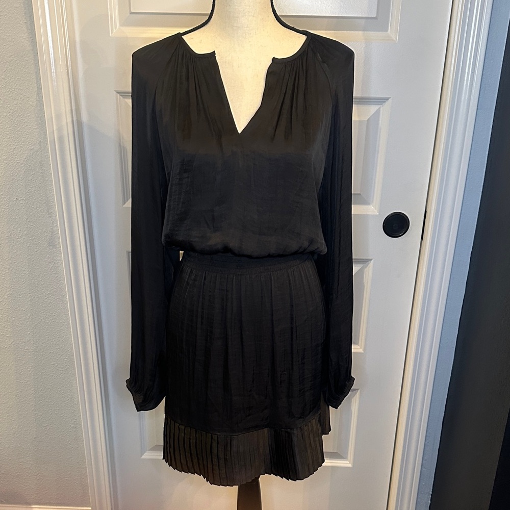 Steve Madden Chic Black Long Sleeve Dress